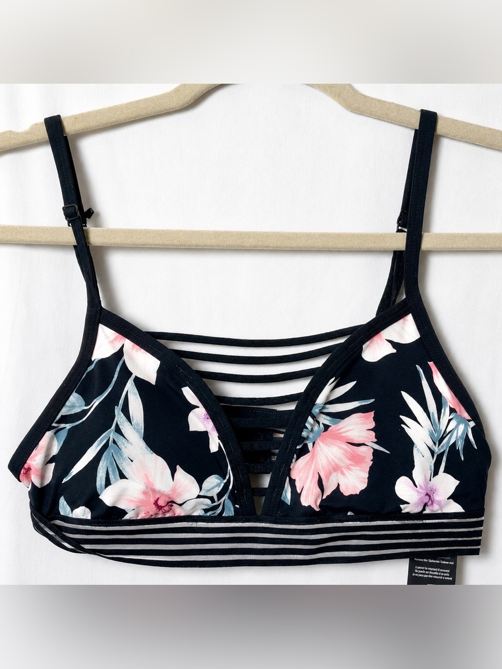 PINK Victoria's Secret Ultimate Floral Black Strappy Bralette Size Medium